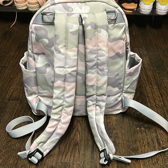 Twelve Little MIDI-GO DIAPER BAG BACKPACK IN BLUSH CAMO - Picture 8 of 14